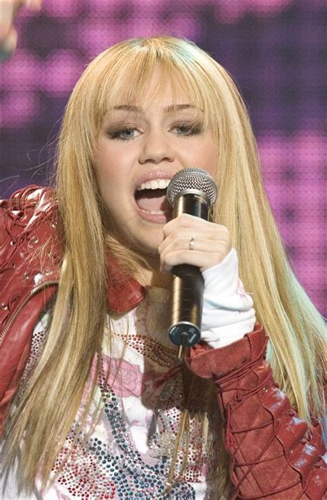 hannah montana looks|where does hannah montana live.